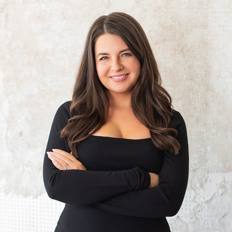 Forward Female (Priscilla)